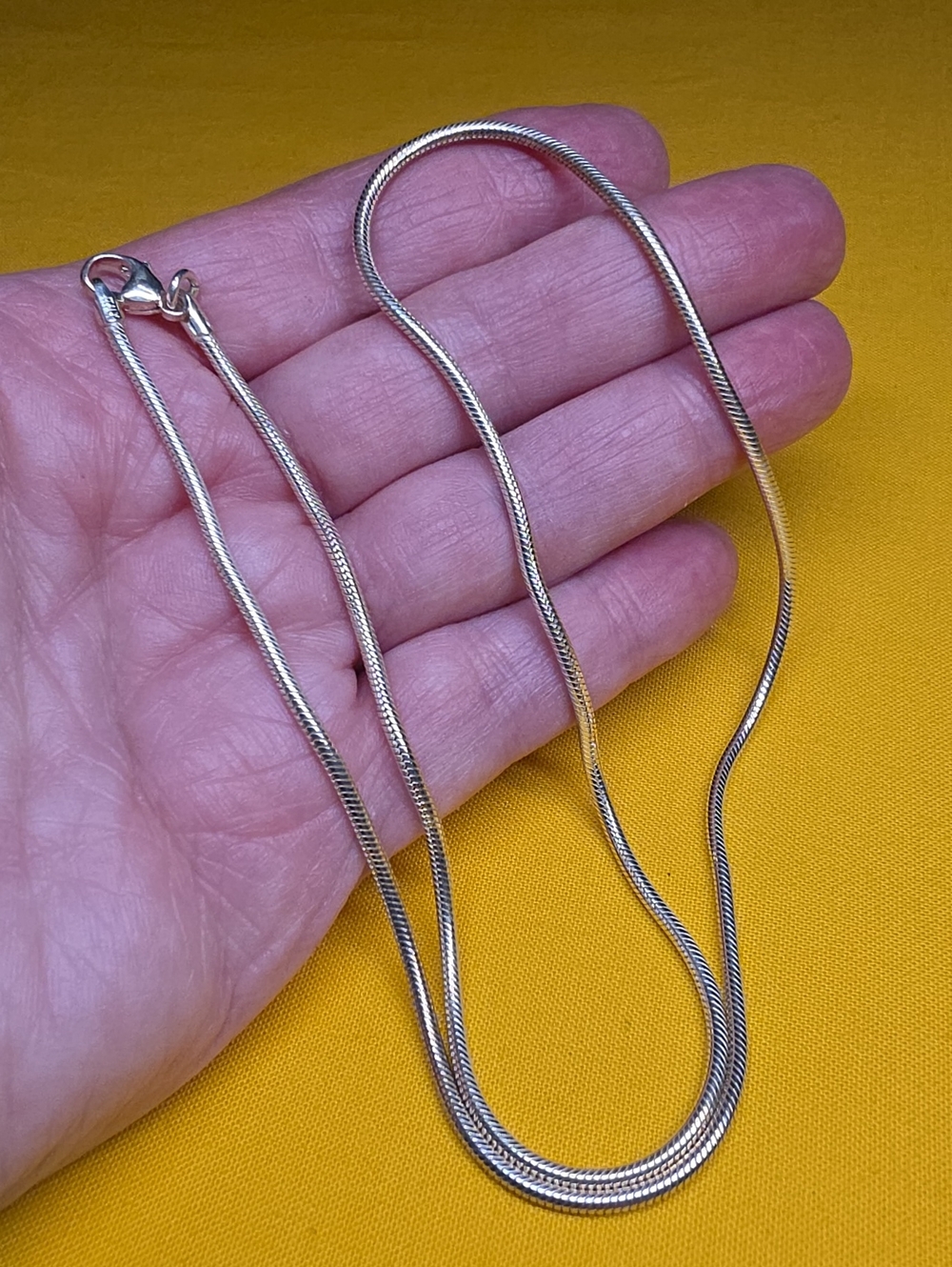 Beautiful Sterling Silver Rounded Snake Chain Necklace ▪︎ Marked 925 Italy